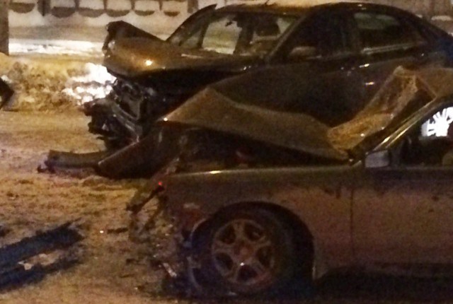 Водитель «Ниссана» погиб в массовом ДТП в Красноярске