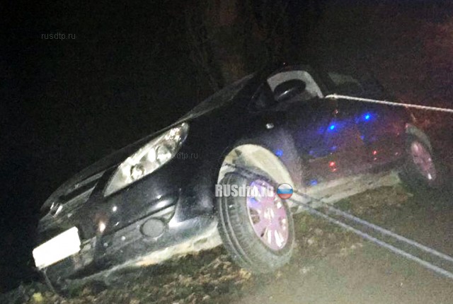 В Сочи спасли водителя и пассажирку, зависших на автомобиле над пропастью