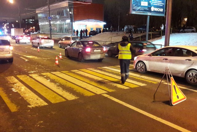 На Алтуфьевском шоссе пьяный водитель сбил четверых пешеходов