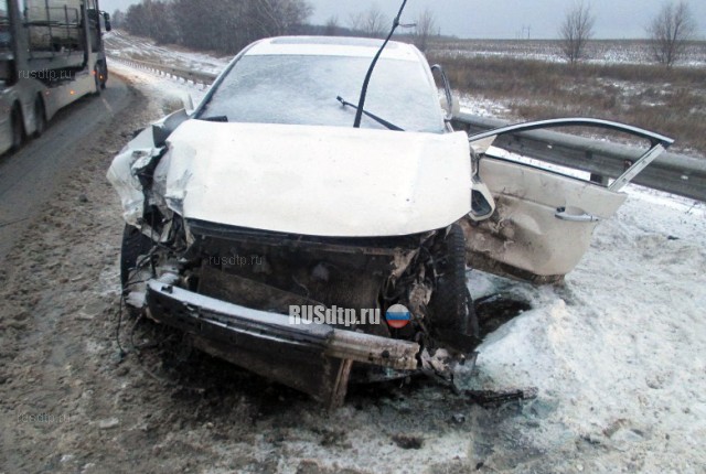 В Самарской области водитель «Хонды» спровоцировал ДТП и погиб