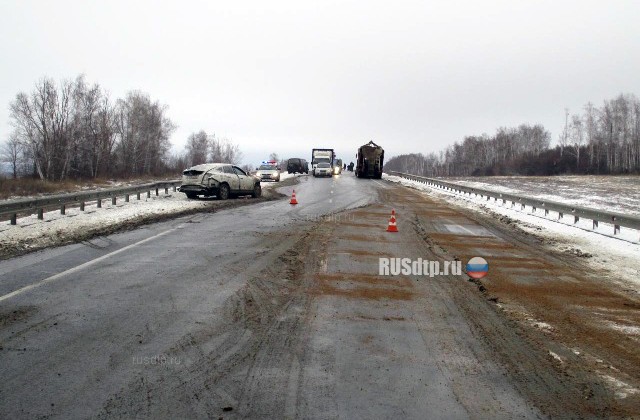 В Самарской области водитель «Хонды» спровоцировал ДТП и погиб