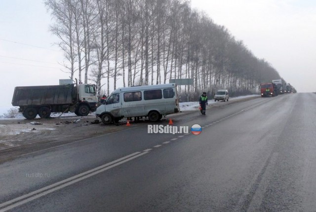 В Нижегородской области 8 человек пострадали в ДТП с участием автобуса и грузовика