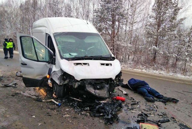 Водитель «Фольксвагена» погиб в огненном ДТП под Нижним Тагилом