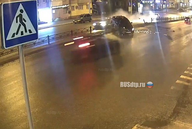 «Lada Vesta» и «Аudi А8» столкнулись на улице Кирова в Калуге. ВИДЕО