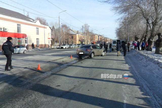 В Новотроицке автомобиль насмерть сбил 16-летнюю девушку