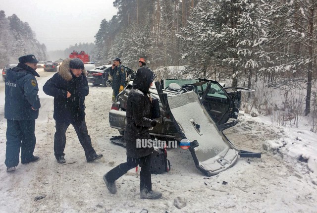 Две семьи попали в смертельное ДТП на трассе  Екатеринбург –Тюмень