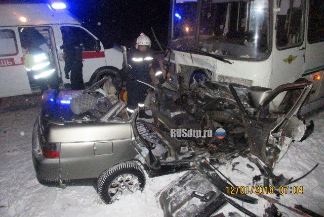 Женщина погибла в ДТП с автобусом в Новосибирской области