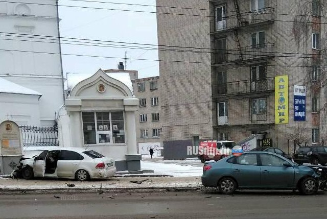 В Иванове момент наезда на пешеходов попал на видео