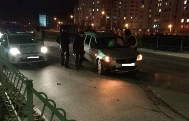 В Севастополе пьяная женщина на «Форде» столкнулась с двумя автомобилями