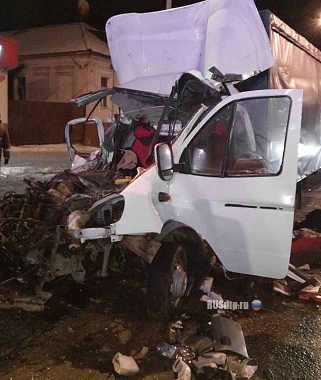 В Покрове в ДТП с участием двух грузовиков погиб человек
