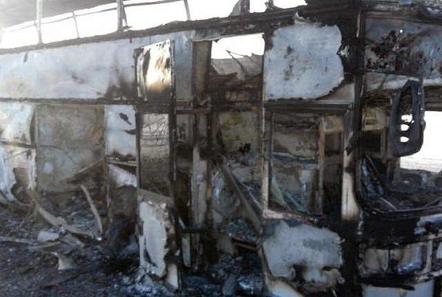 В Казахстане в сгоревшем автобусе погибли более 50 человек