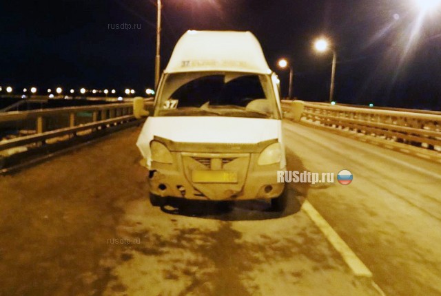 6 пассажирок маршрутки получили травмы и переломы в результате ДТП в Астрахани
