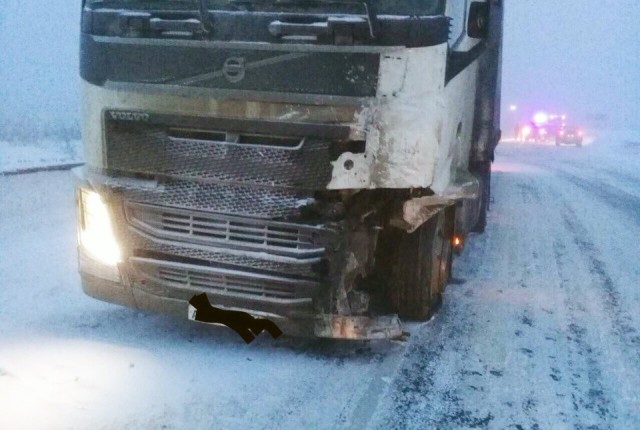 Водитель «Тойоты» погиб в массовом ДТП в Саратовской области