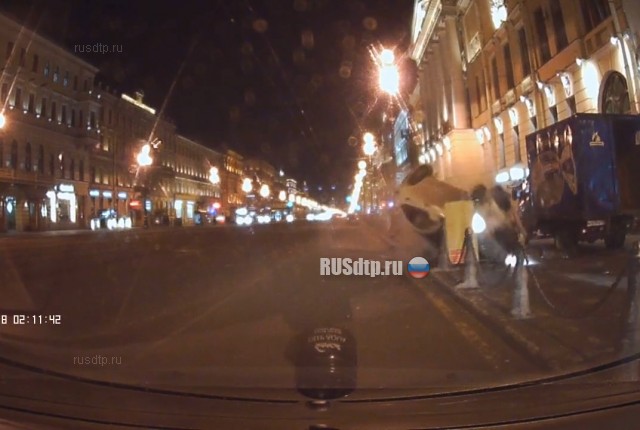 ДТП на Невском проспекте в Петербурге зафиксировал видеорегистратор