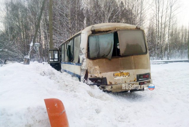 В Кировской области в ДТП с автобусом пострадали 5 человек