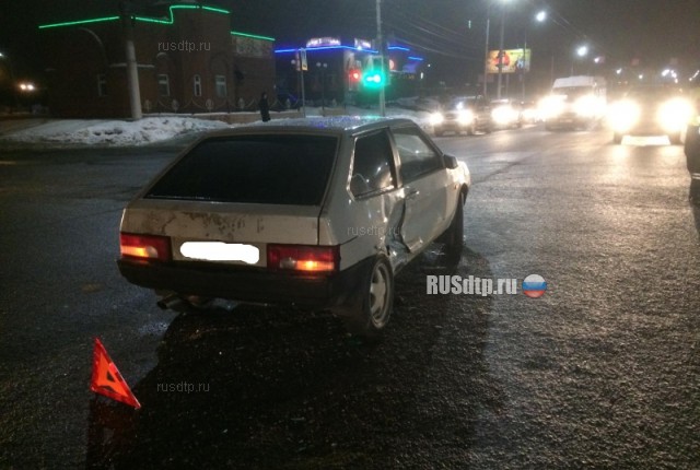 Момент столкновения трех авто в Рязани попал в объектив камеры наблюдения
