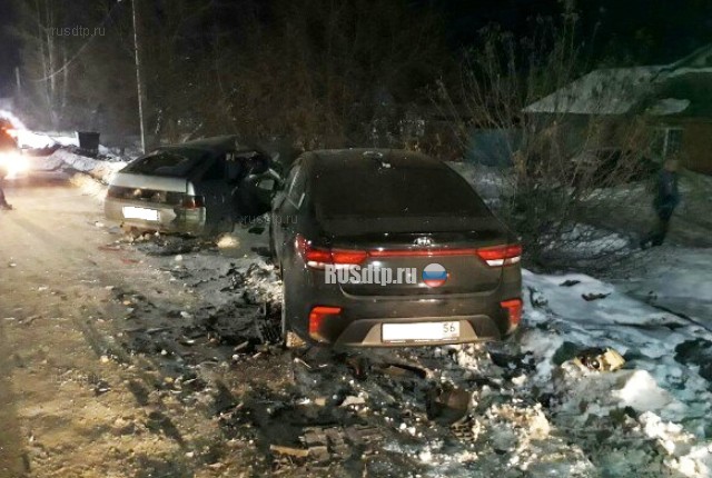 В Бугуруслане водитель «Киа» проехал на красный и врезался в машину с семьей