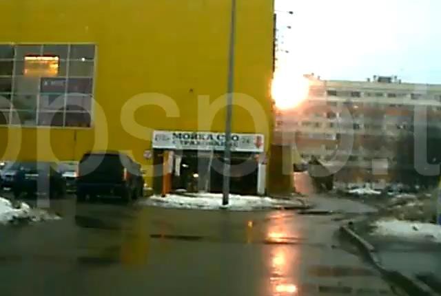 Момент взрыва жилого дома в Петербурге запечатлел видеорегистратор автомобиля