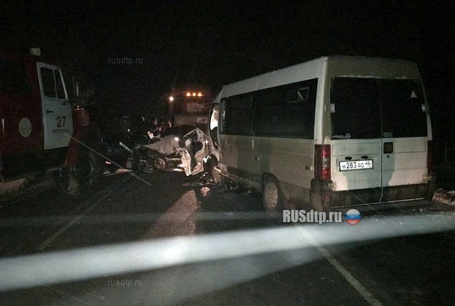 4 человека погибли в ДТП с участием микроавтобуса и легкового автомобиля под Курском