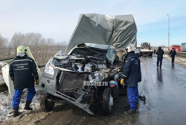 Водитель «Газели» погиб в ДТП на трассе М-5 «Урал» в Самарской области