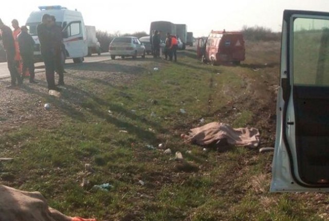 Уснувший водитель насмерть сбил дорожных рабочих на Ставрополье