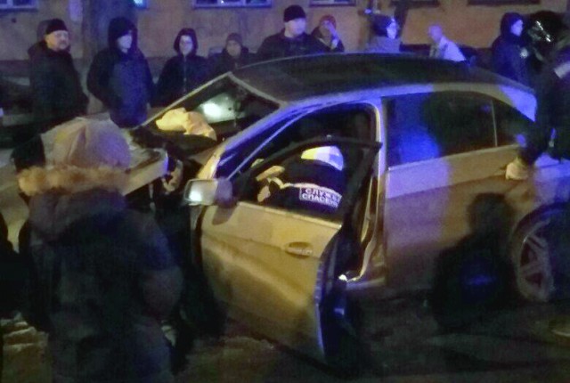 Четыре человека погибли при столкновении «Рено» и «Мерседеса» в Челябинске