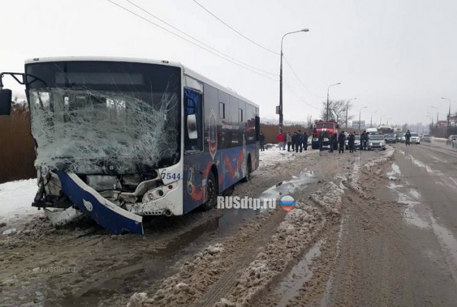 29-летняя женщина погибла в ДТП с автобусом в Волгограде