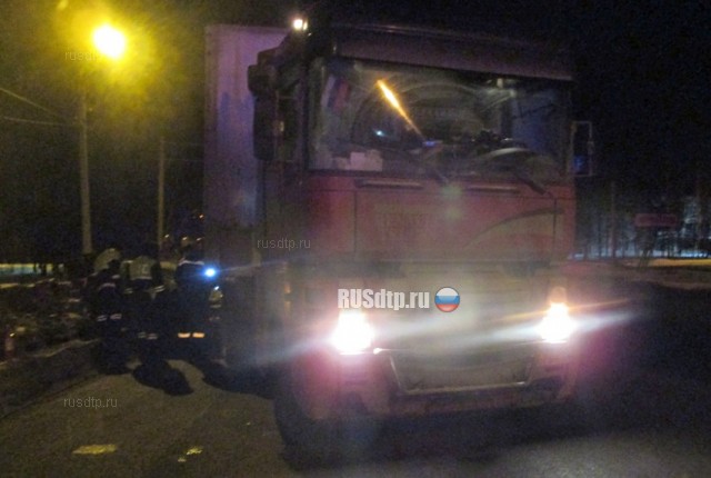 Столкновение фуры и грузовика в Ярославле запечатлела камера
