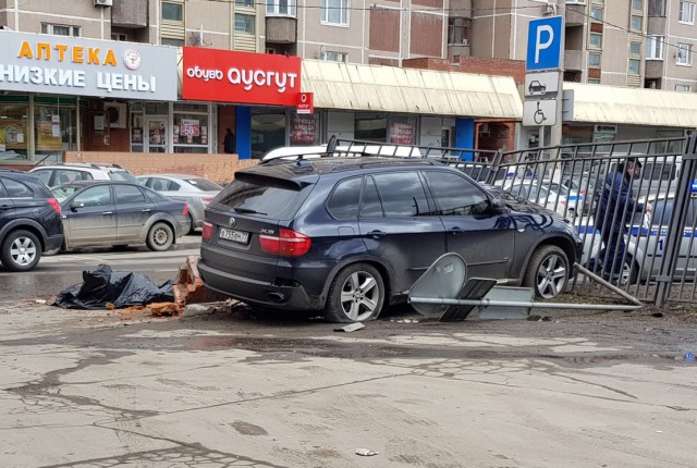 «Мажор» на BMW насмерть сбил женщину на юго-востоке Москвы