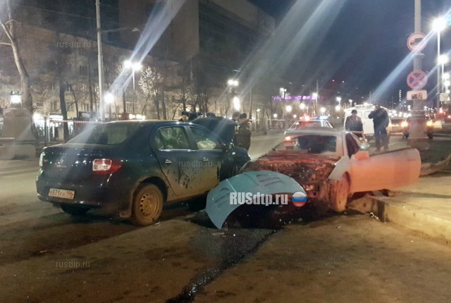 В Екатеринбурге в ночном ДТП погиб пассажир «Тойоты»