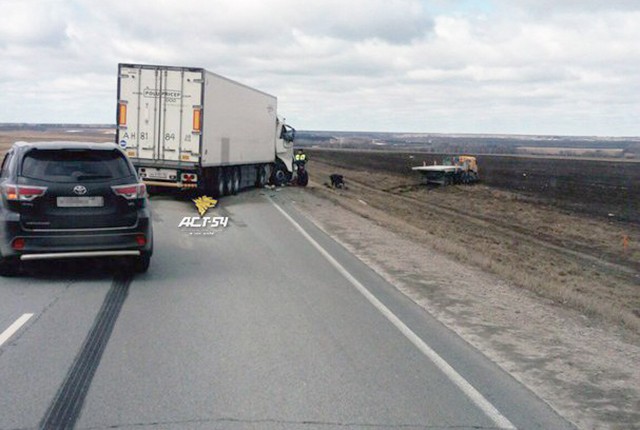 Дальнобойщик и велосипедист погибли в ДТП на трассе «Сибирь»