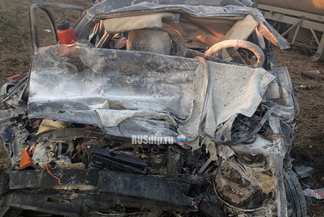 Лопнувшее колесо большегруза «убило» водителя «Лады» на трассе «Тамбов — Шацк»