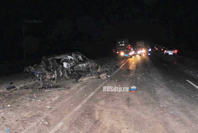 На трассе Тюмень – Ханты-Мансийск в ДТП с грузовиком погиб водитель «Ниссана»