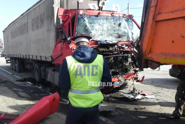 Водитель фуры погиб в ДТП на трассе М-7 в Петушинском районе