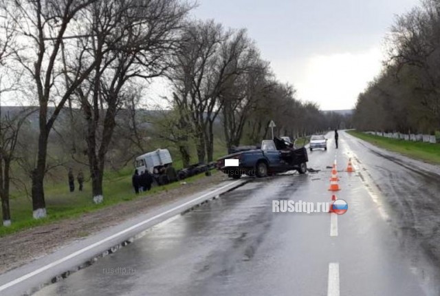 Водитель ВАЗа погиб в ДТП с КАМАЗом на Ставрополье
