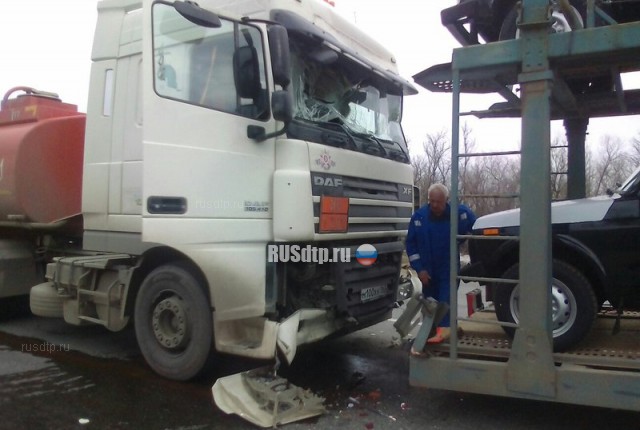 Четыре фуры столкнулись на трассе М-5 в Сызранском районе