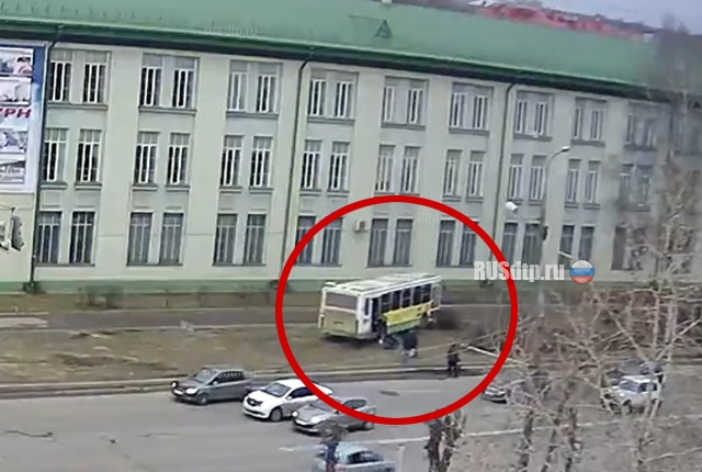 В Рыбинске водителю автобуса стало плохо за рулем