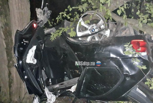 Двое погибли при опрокидывании BMW X5 в кювет под Ставрополем
