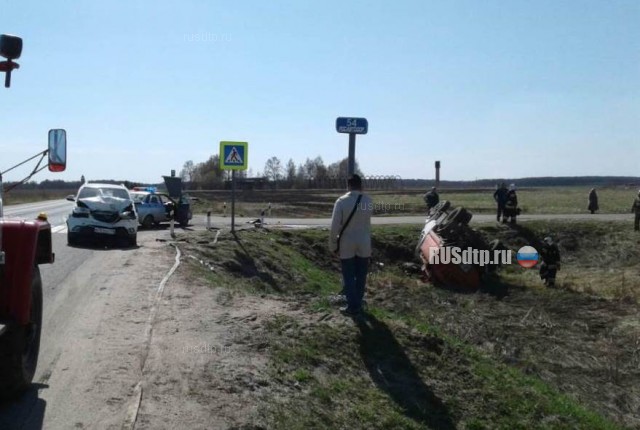 Бензовоз перевернулся в результате ДТП на трассе «Иваново - Кострома»