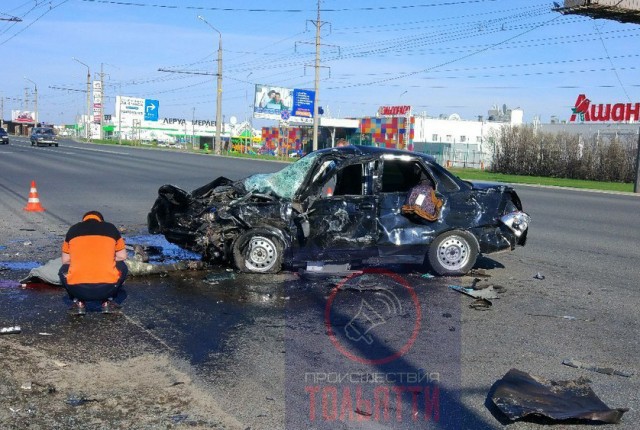 Водитель «Приоры» погиб в утреннем ДТП на Южном шоссе в Тольятти