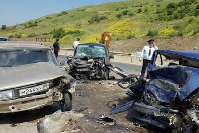 Появились подробности ДТП в Дагестане, где погибли 4 человека