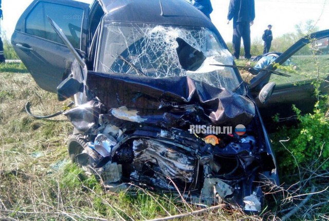 Два пассажира «Гранты» погибли в ДТП в Саратовской области