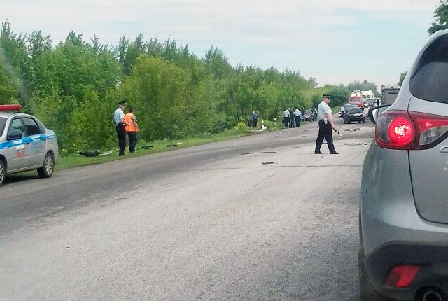 Трое взрослых и ребенок погибли в ДТП под Воронежем