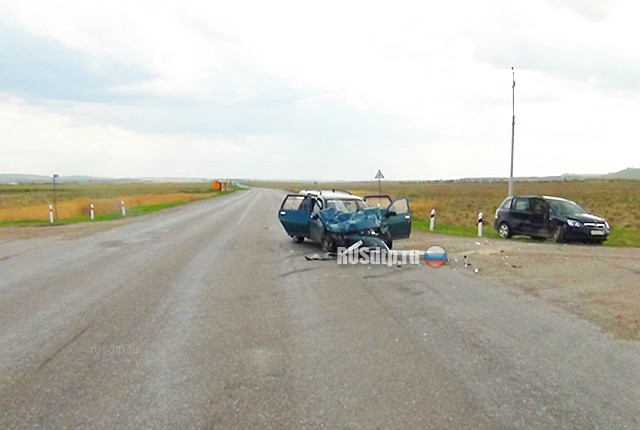 Двое водителей получили тяжелые травмы в ДТП в Дуванском районе