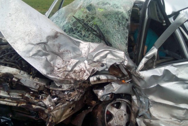В Кировской области водитель ВАЗа погиб в ДТП с микроавтобусом