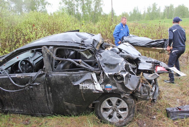 Пассажирка погибла в вылетевшем в кювет автомобиле на трассе Челябинск-Троицк