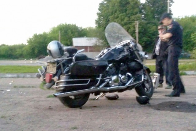 В Смоленской области мотоциклист насмерть сбил женщину
