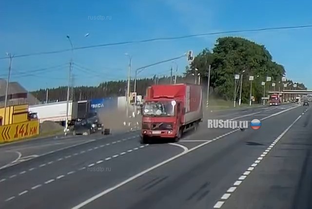 Авария на трассе М-10 в Тверской области