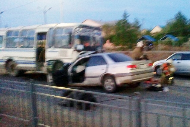 В Гусиноозерске в ДТП с участием «Тойоты» и автобуса погибли два человека