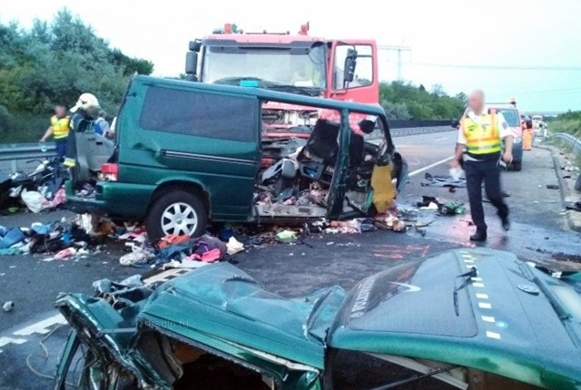 Трансляция за рулём закончилась гибелью девятерых человек в Венгрии
